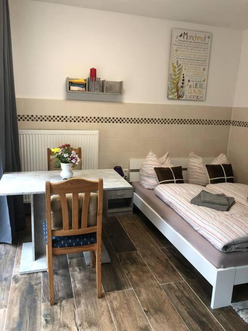 Haus Wilma Gruene Idylle Im Wald Direkt Am See 벤디쉬 리츠 외부 사진